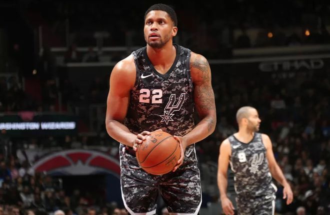 曼联一直在 曼联一直在