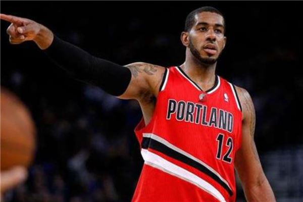 足球场上一 足球场上一